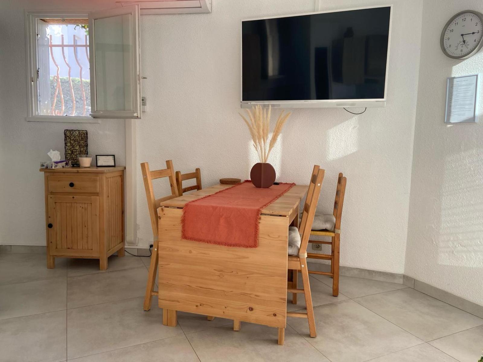 La Terrasse Bandolaise Tout A Pied, Wifi, Clim, Parking Exterior photo