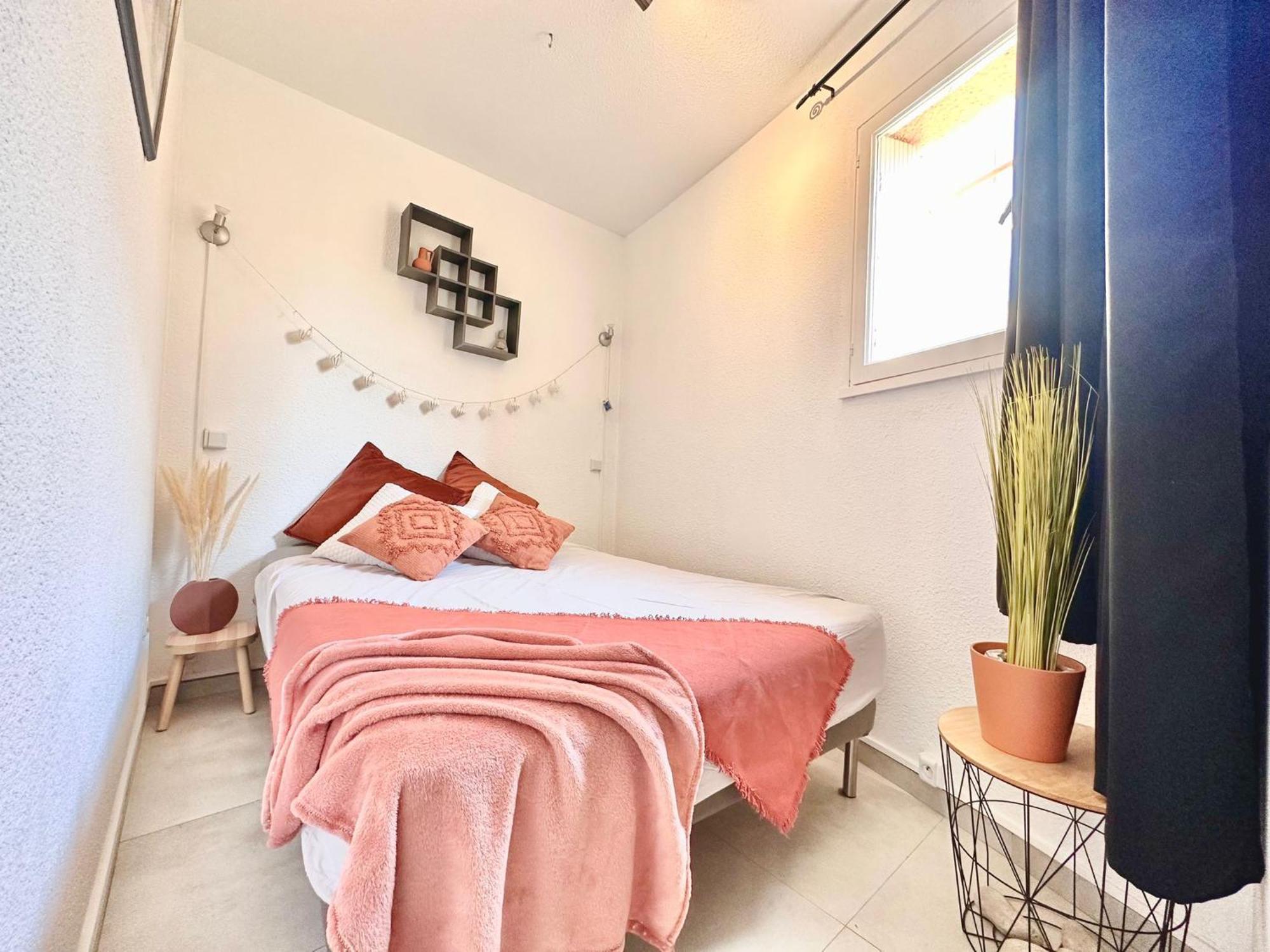 La Terrasse Bandolaise Tout A Pied, Wifi, Clim, Parking Exterior photo